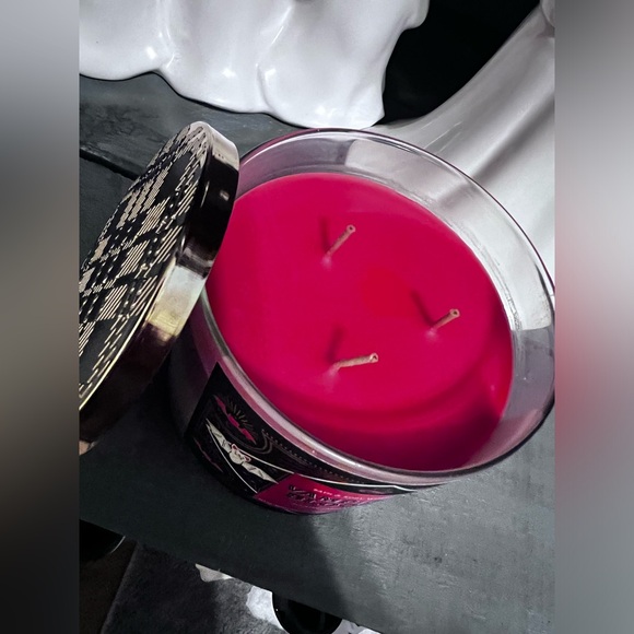 Halloween Bath&Body Works Candle - Picture 7 of 7